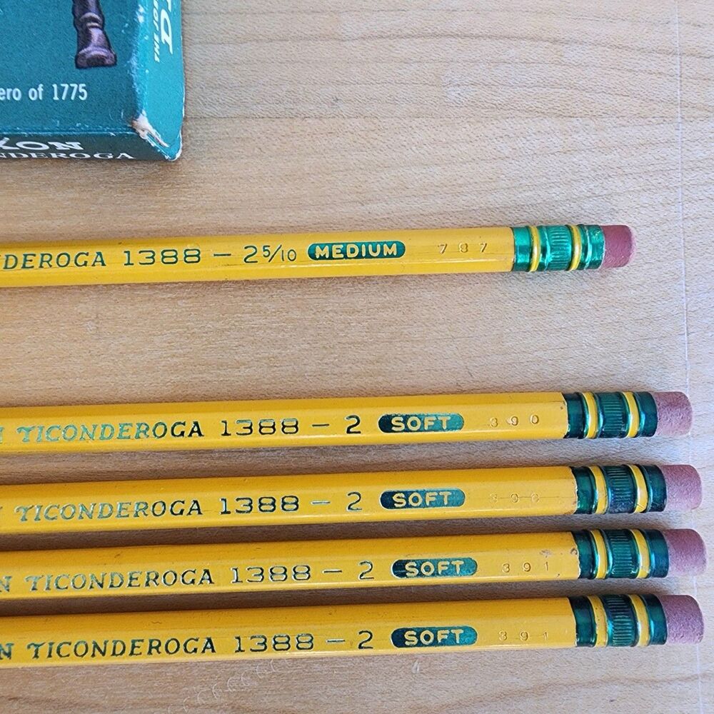 Vintage Dixon Ticonderoga 1388 #2 Soft Pencils Ethan Allen Box 4 NOS +1 Bonus - Picture 3 of 6